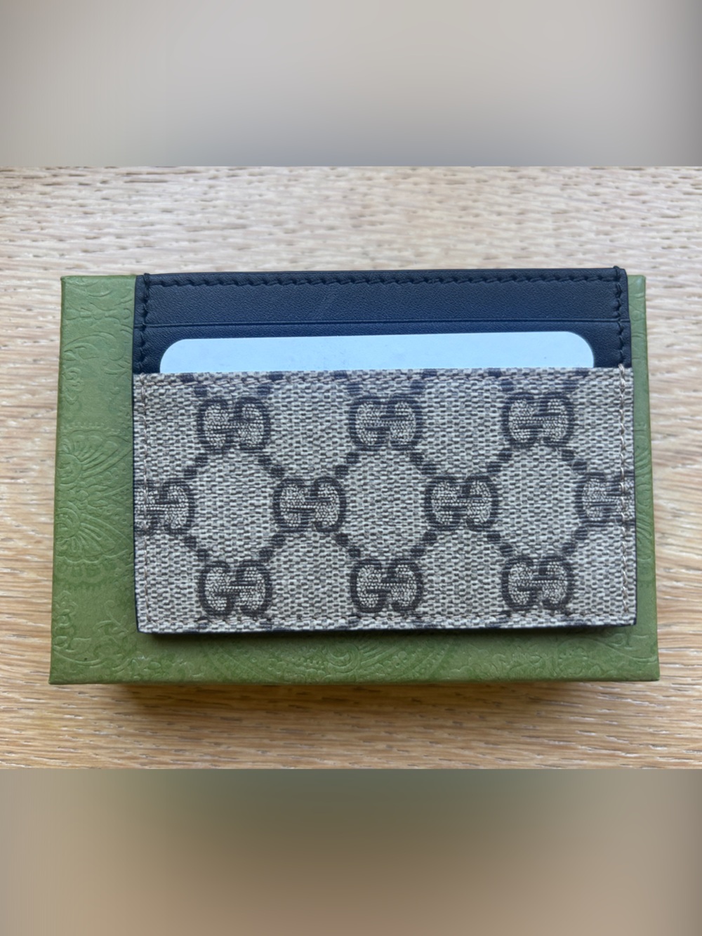 New Gucci GG Pattern Beige & Black Leather Card Holder